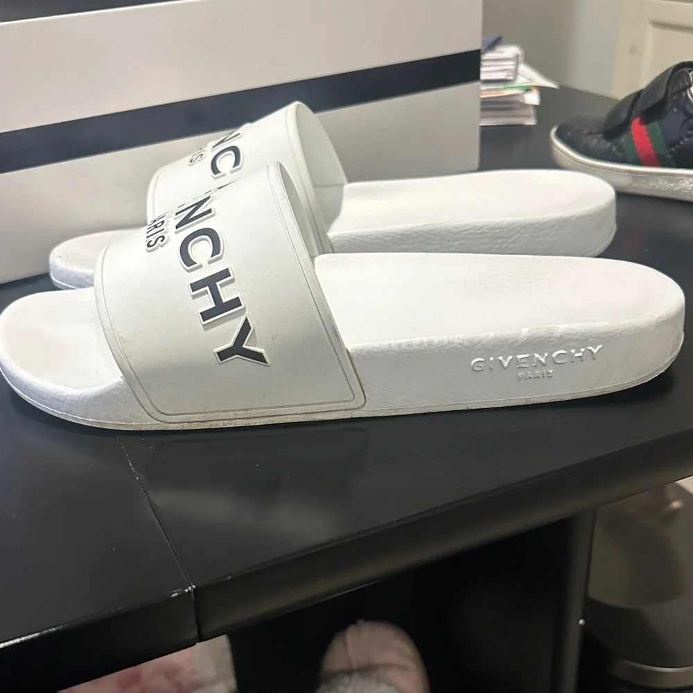 Givenchy White Logo Slide Sandals - Picture 3 of 7